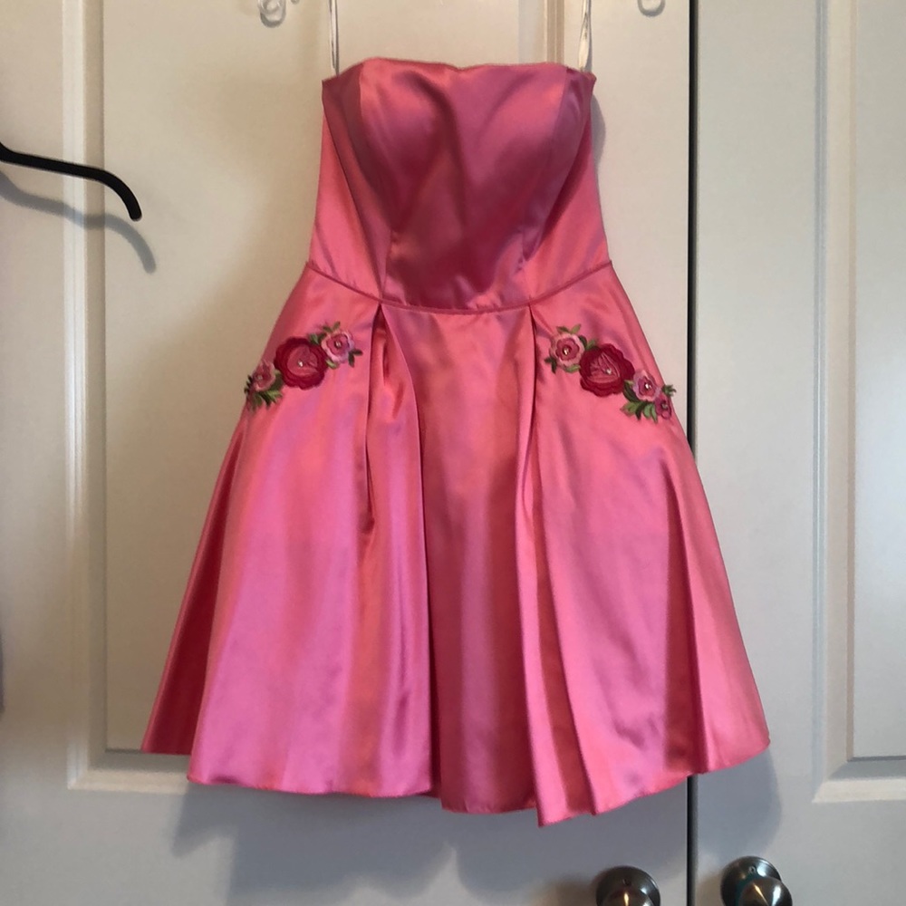 Sherri hill dress with floral embellished pockets